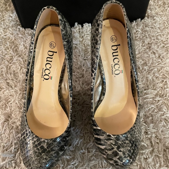 3/$15 Snakeskin pattern platform high heels wedge shoes Bucco Capensis Us 6.5 - Picture 2 of 9